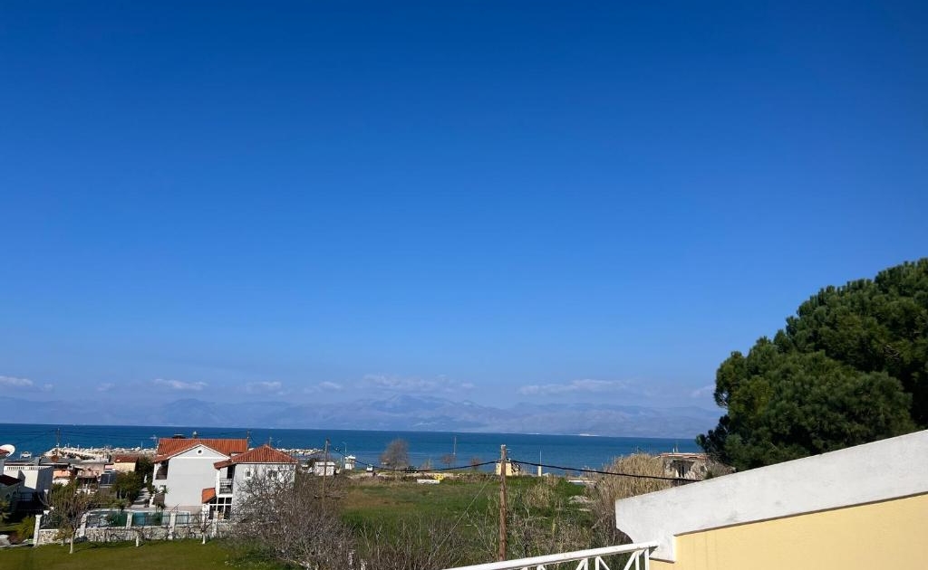 Rhoda_luxury_beach_2