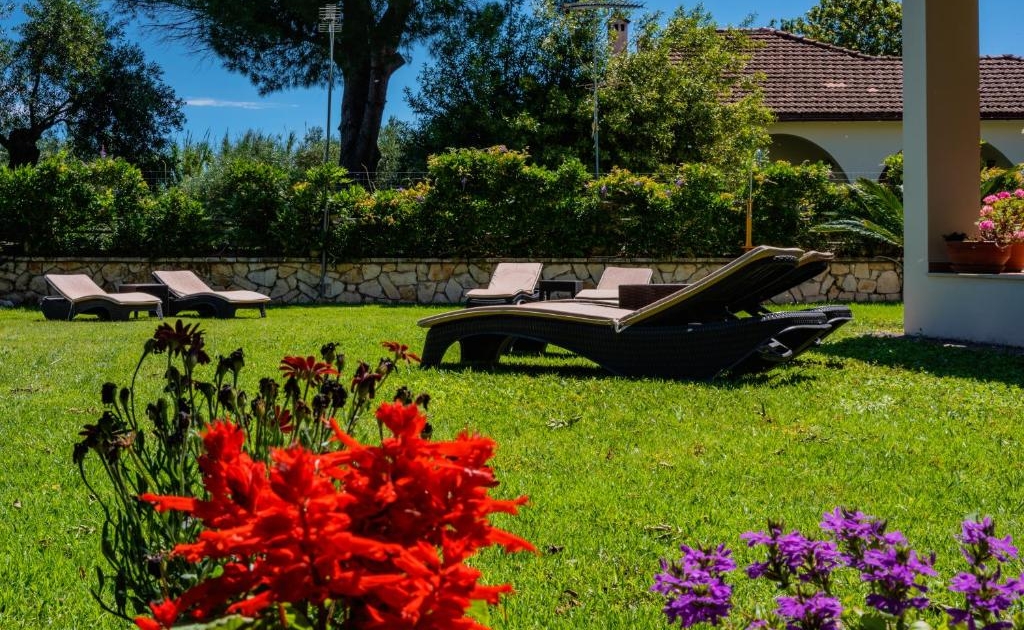 Rhoda_luxury_beach_32