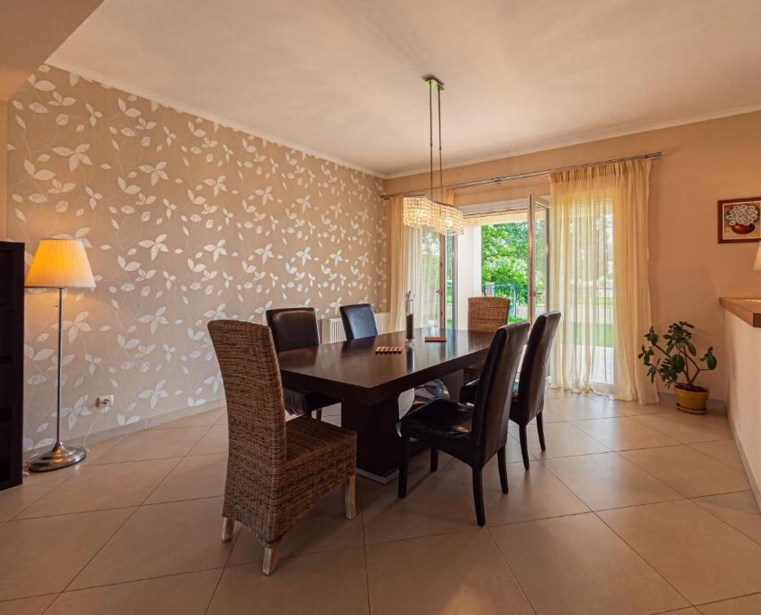 Rhoda_luxury_beach_9